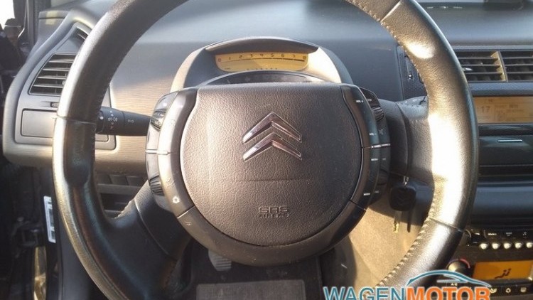 Citro&euml;n C4