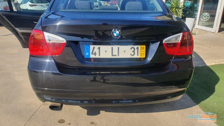 BMW S&eacute;rie 3 - 318