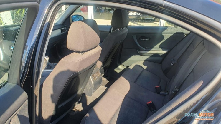 BMW S&eacute;rie 3 - 318