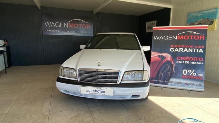 Mercedes-Benz Classe C 200 multivalvulas