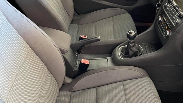 Volkswagen Golf VI