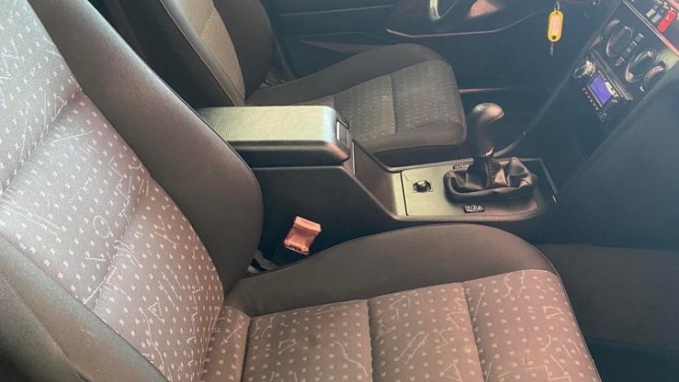 Mercedes-Benz Classe C 220 multivalvulas