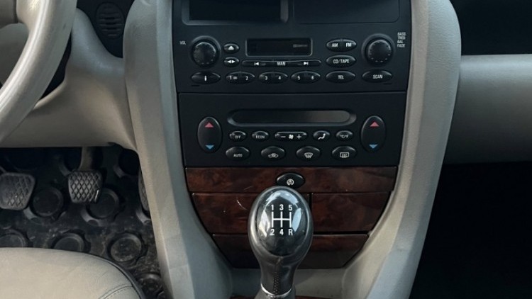 Rover 75