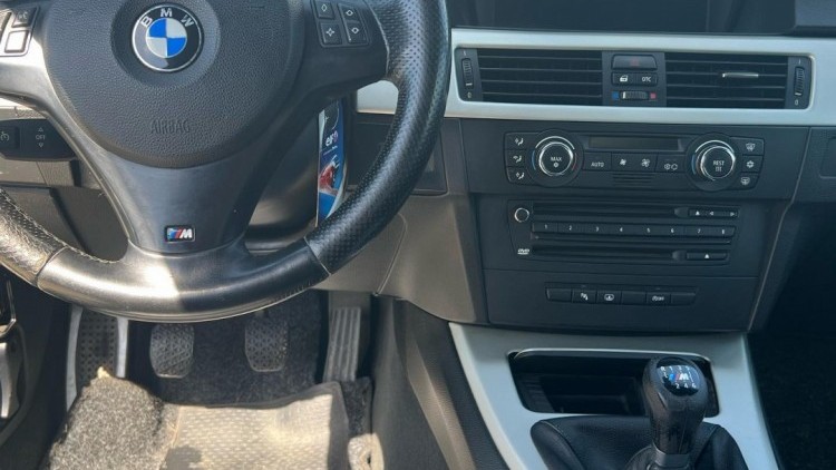 BMW S&eacute;rie 3 - 320 D