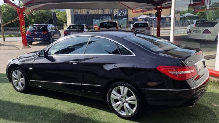 Mercedes-Benz Classe E 250 Coupe
