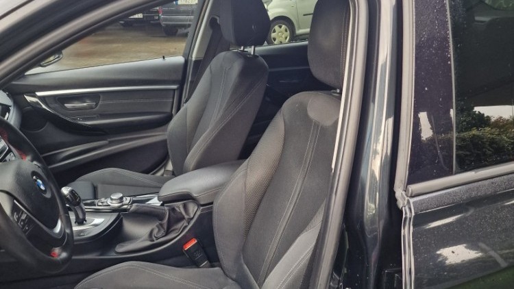 BMW S&eacute;rie 3 - 318 Sport