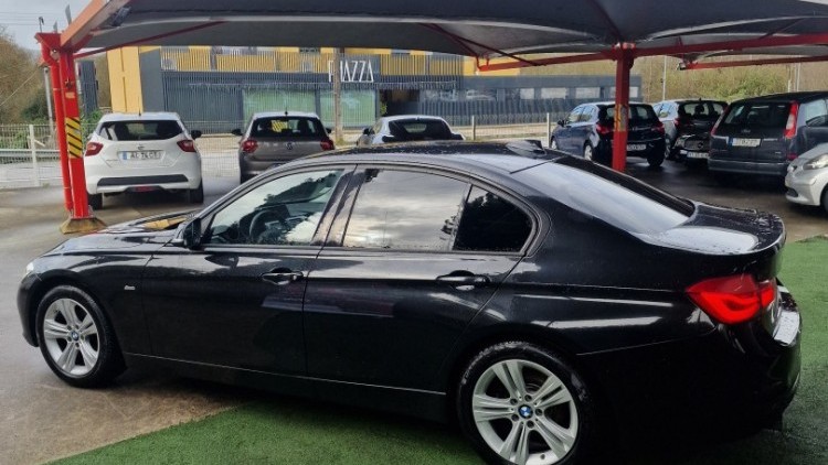 BMW S&eacute;rie 3 - 318 Sport